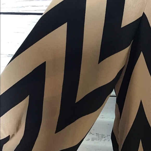 JULILA CHEVRON TUNIC DRESS SZ MEDIUM - Picture 5 of 8